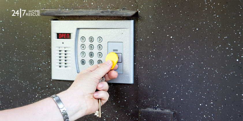 hand holding keys using Intercom